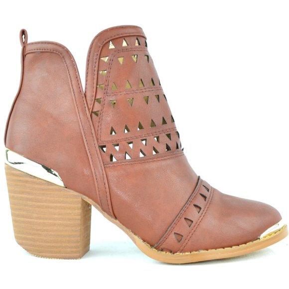 Chase + Chloe Shoes - BLOCK HEELED BOOTIES